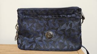 （分類：）位於 。 由 cleverrabbit-f781 提交（商品編號 1411556337，圖片 1）。簡介： 。