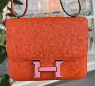 (Category: ) located in . Submitted by luxfashionz (Listing ID 1411492511, Image 1). Description: .