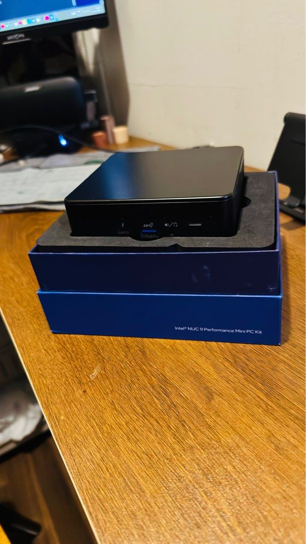 Intel NUC11i5PAH65606060296834111