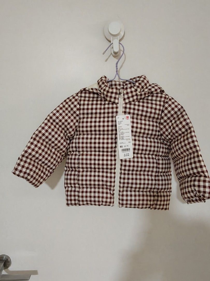 Jacket (Category: Babies & Kids Fashion) located in Singapore. Submitted by bonbon12 (Listing ID 1411464054, Image 3). Description: uniqlo baby toddler pufftech washable parka brand new size 80. original 49.90 even on offer retail sells at 39.90. letting go At $35.