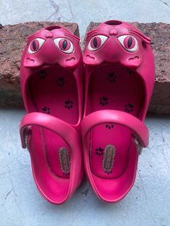 (Category: ) located in . Submitted by mummy_preloved (Listing ID 1411467764, Image 1). Description: .