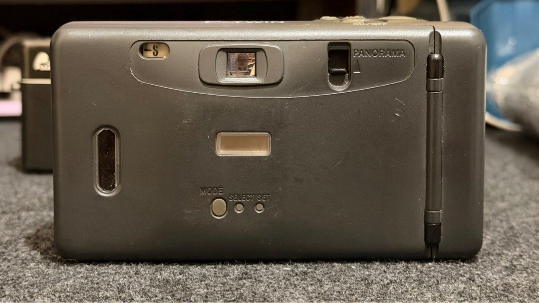 Minolta P-Twin Film Camera (Category: Cameras) located in Manila. Submitted by decluttersss (Listing ID 1411578181, Image 2). Description: Selling as is, what you see is what you get. Negotiable naman offer lang kayo. Tested with dummy film only. Flash not working, di ko na naharap mapa ayos. Malinis yung unit RFS: nawalan na ng interest sa lahat 😥 09178076127.