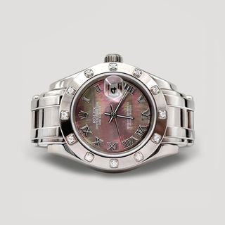 (Category: ) located in . Submitted by pengkweewatches (Listing ID 1411524352, Image 1). Description: .