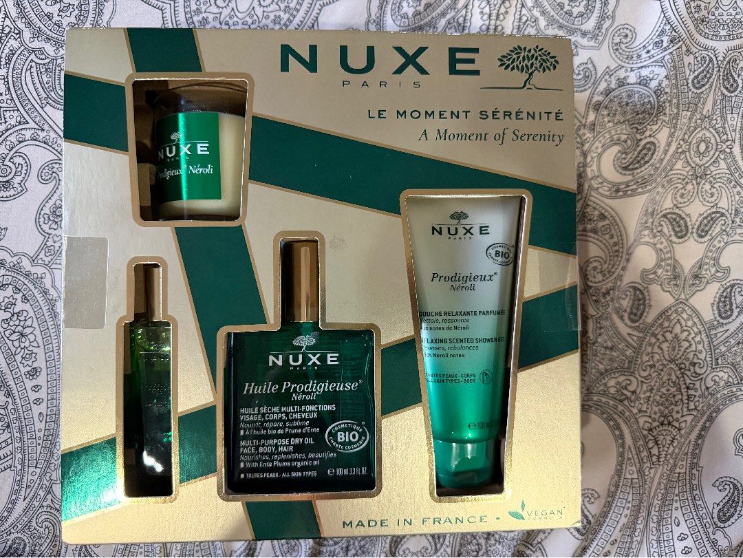 Nuxe Paris Le Moment Serenite SET (Category: Body Care) located in Pasig City. Submitted by stuffinmykloset (Listing ID 1411535245, Image 1). Description: Nuxe Luxury Set - perfume, shower gel, oil, No candle .