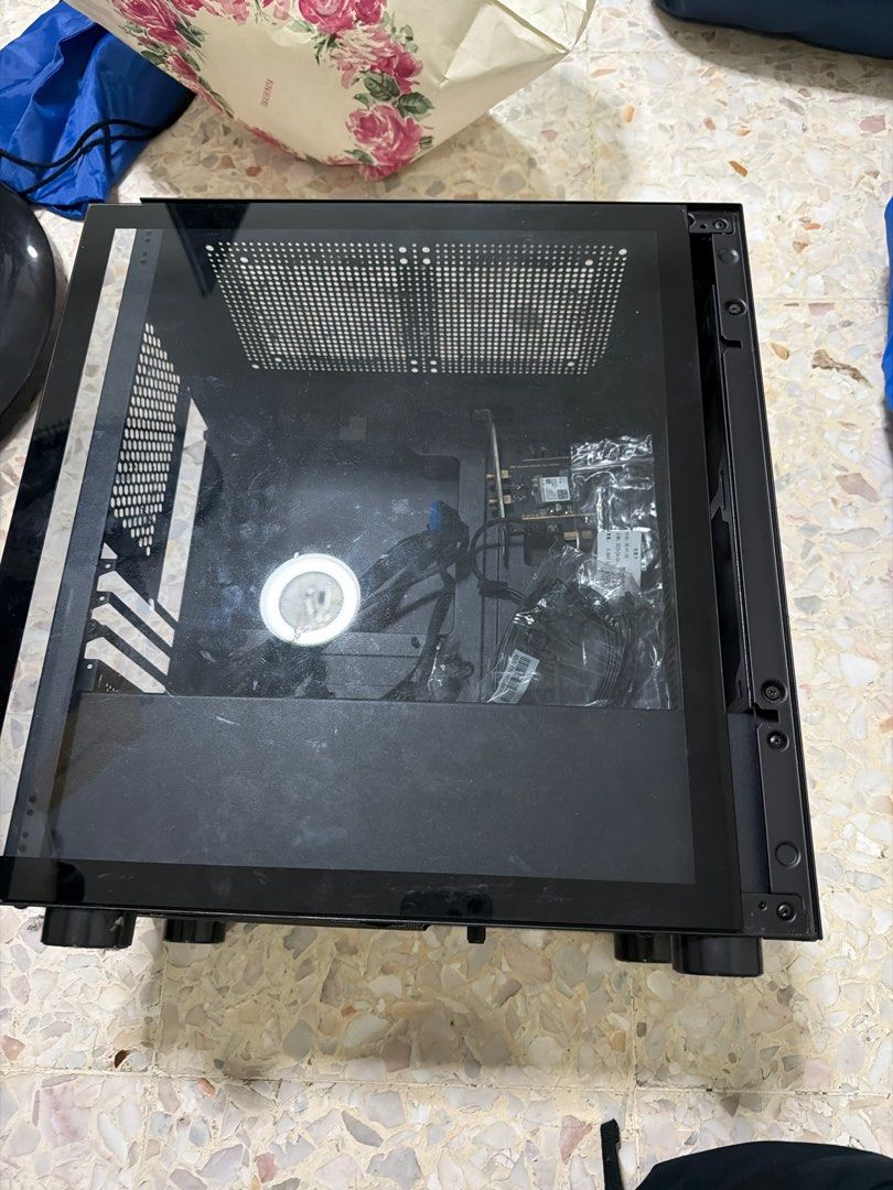 PC Case - Black65606060232707110