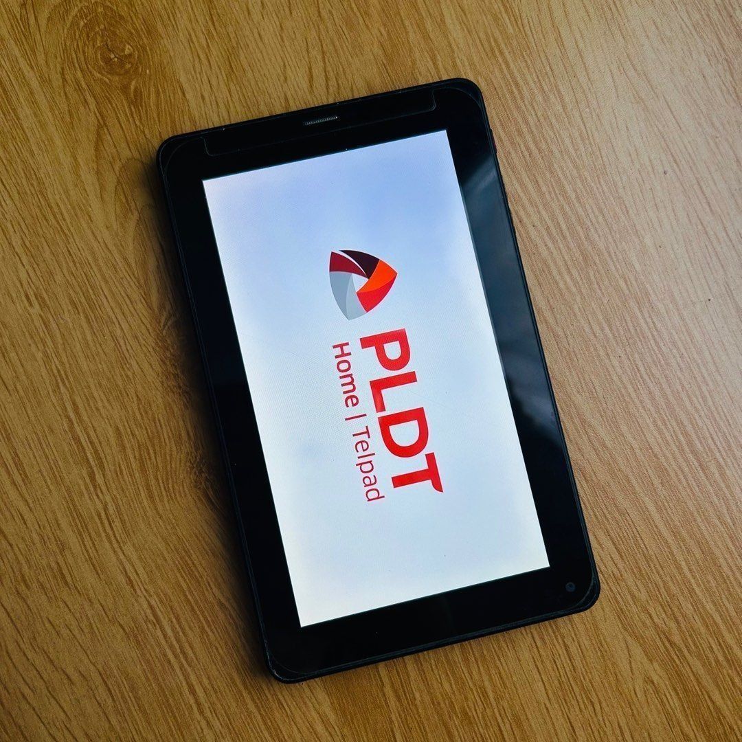 PLDT Telpad Android Tablet – 7-inch HD Display | WiFi Smart Device for Work, Study & Entertainment (Category: Android) located in Cavite. Submitted by classicusphilippines (Listing ID 1411539487, Image 1). Description: No box. AS IS. Manage your expectations, refer to the photo. Still works but is good for light browsing and e-book reading as it's slow. Dead pixels are seen in the photos but don't affect the performance. No return, no exchange. S
