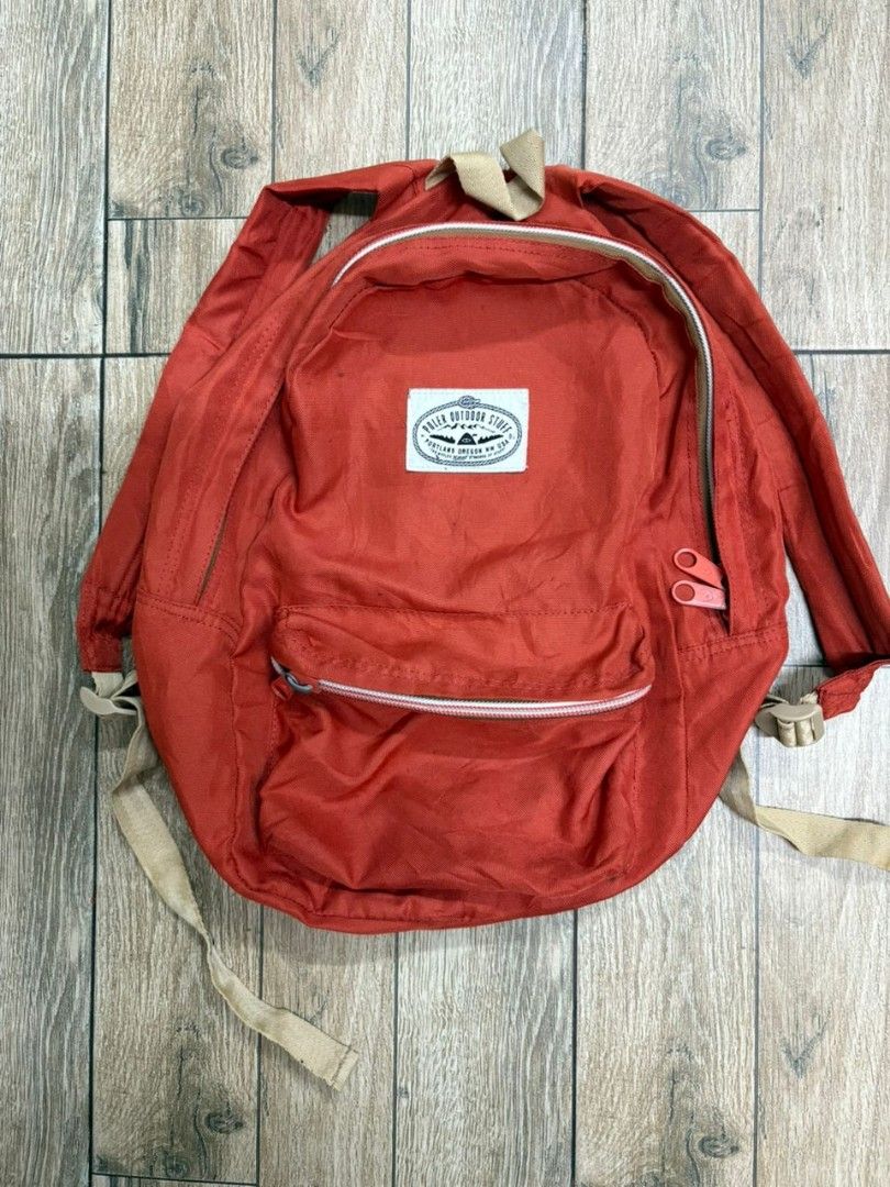 Poler Stuff Backpack (Category: Backpacks) located in Kota Bharu. Submitted by leegallerystore (Listing ID 1411542836, Image 1). Description: Poler Stuff Backpck Rm 50 dfod Condition 8/10 Poler Poler Stuff Camping Gear Camping backpack Outdoorlife Outdoorstyle Outdoor fashion Camp Out Camp Style Camping #kblooker.