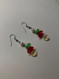 (Category: ) located in . Submitted by puff_beads (Listing ID 1411470552, Image 1). Description: .