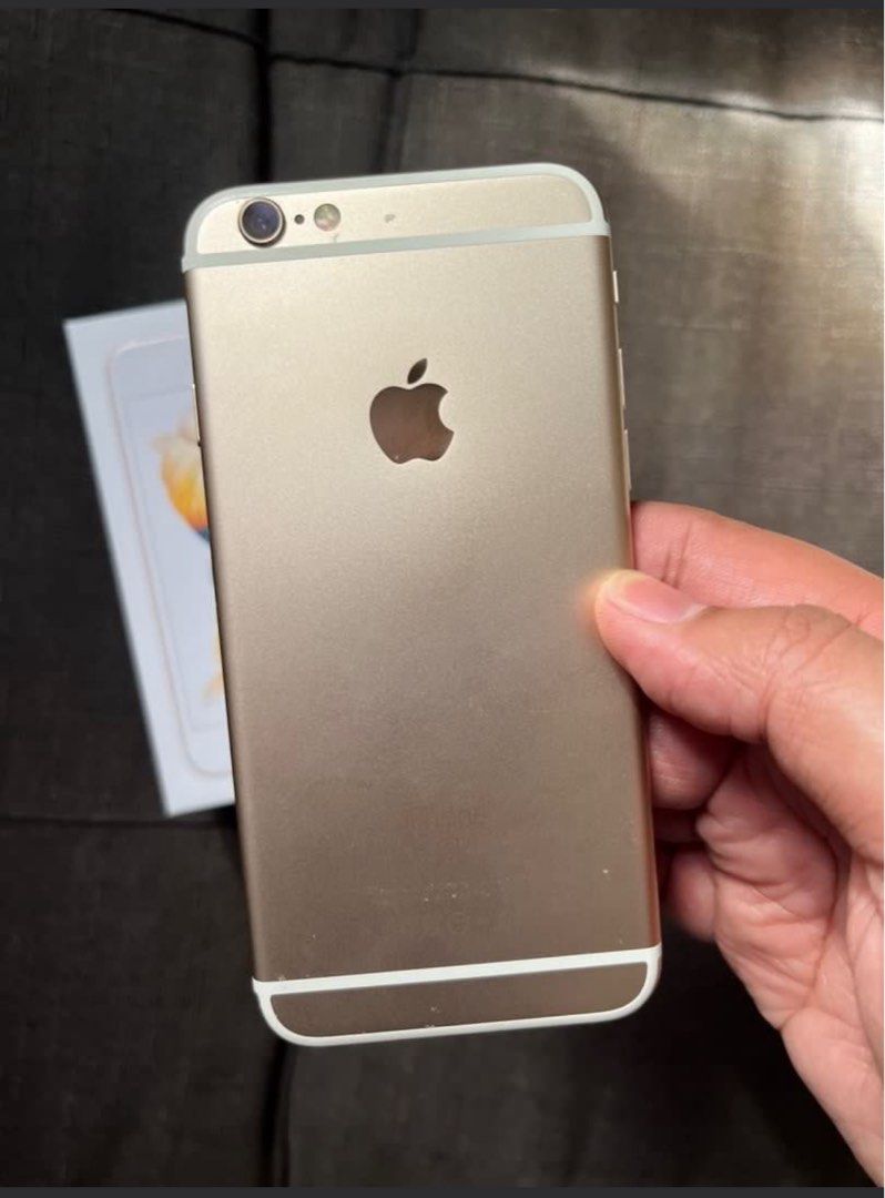 Rose Gold Apple iPhone 6s 32GB (Category: iPhone 6 Series) located in Paranaque City. Submitted by myrguinto (Listing ID 1411610831, Image 2). Description: For Sale Only Item: Apple iPhone 6S 32GB Gold Condition: Used Lady owned & 1st owner Price: P3,500.00 only - negotiable Battery Health: 76% see photos Possibly Globe-locked Expect Minor Scratches Used for almost 4years then upgraded Screen is not clear anymore (darker) Always manage your expec