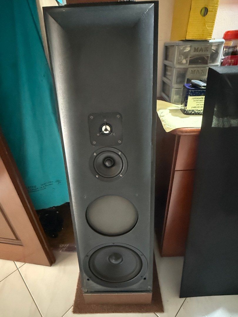 Speakers65075925797249111