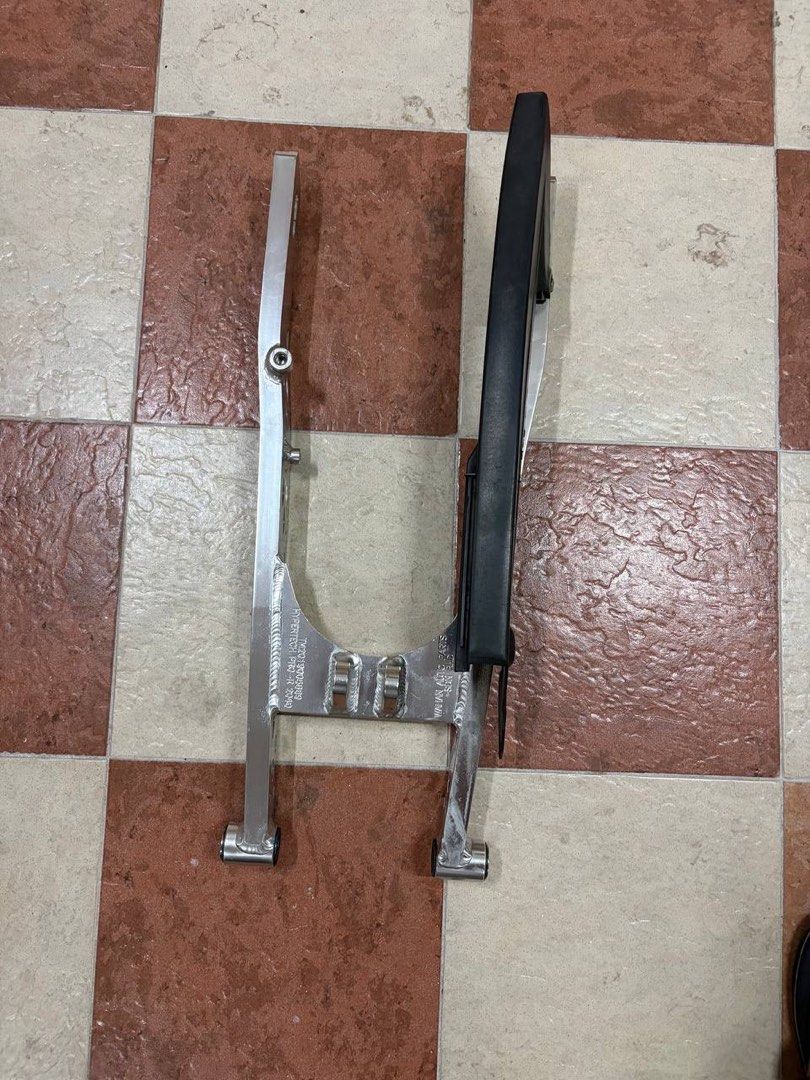swingarm hypertech (Category: Motorcycle Accessories) located in Singapore. Submitted by cpx449xjng01977 (Listing ID 1411573652, Image 2). Description: condition 7/10 able to nego .