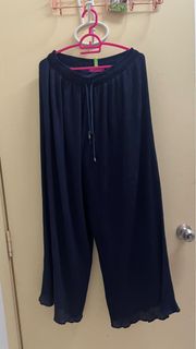 (Category: ) located in . Submitted by anglescarf (Listing ID 1411488442, Image 1). Description: .