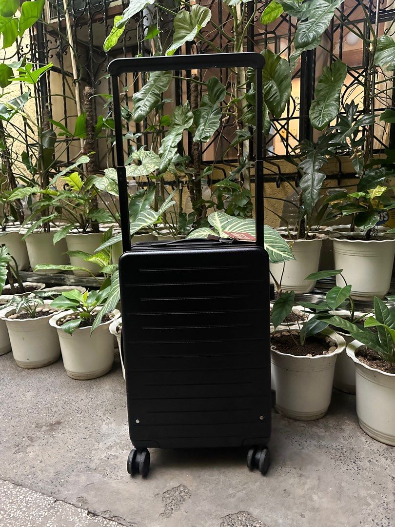 Travel Basic hard case luggage size 22 BLACK (Category: Luggage) located in Valenzuela. Submitted by kaelstoypalace (Listing ID 1411536269, Image 3). Description: Sale price posted Brand new No issue.