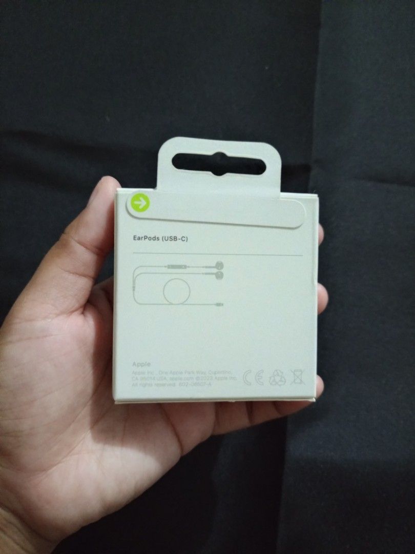 USB-C EarPhones (Plug&Play) (Category: Earphones) located in Manila. Submitted by mfsm_finds.shop (Listing ID 1411549464, Image 2). Description: .