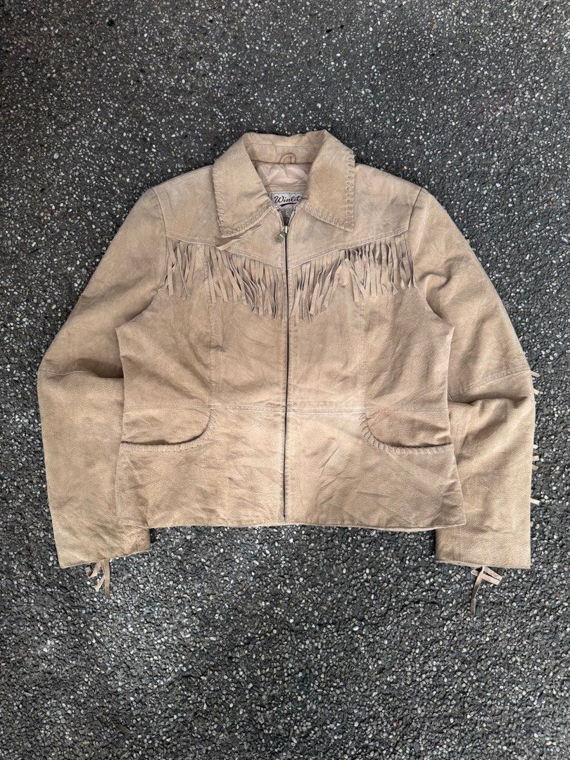 Vintage Winlit Suede Fringe Leather Jacket (Category: Coats, Jackets and Outerwear) located in Quezon City. Submitted by though.bare (Listing ID 1411490437, Image 1). Description: Fits on L up to XL for Women In good, worn condition. Width : 22" Length : 23" Sleeve : 25" Shoulder : 17" Listings not marked sold/reserved are available for purchase Feel free to send me a DM for inquiries! Payment thru GCash/Maya only These are preloved/used items, m