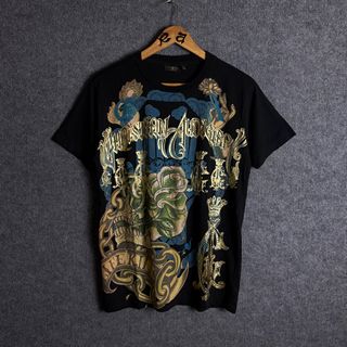 (Category: ) located in . Submitted by y2k.luxury.streetwear.outdoor (Listing ID 1411487808, Image 1). Description: .
