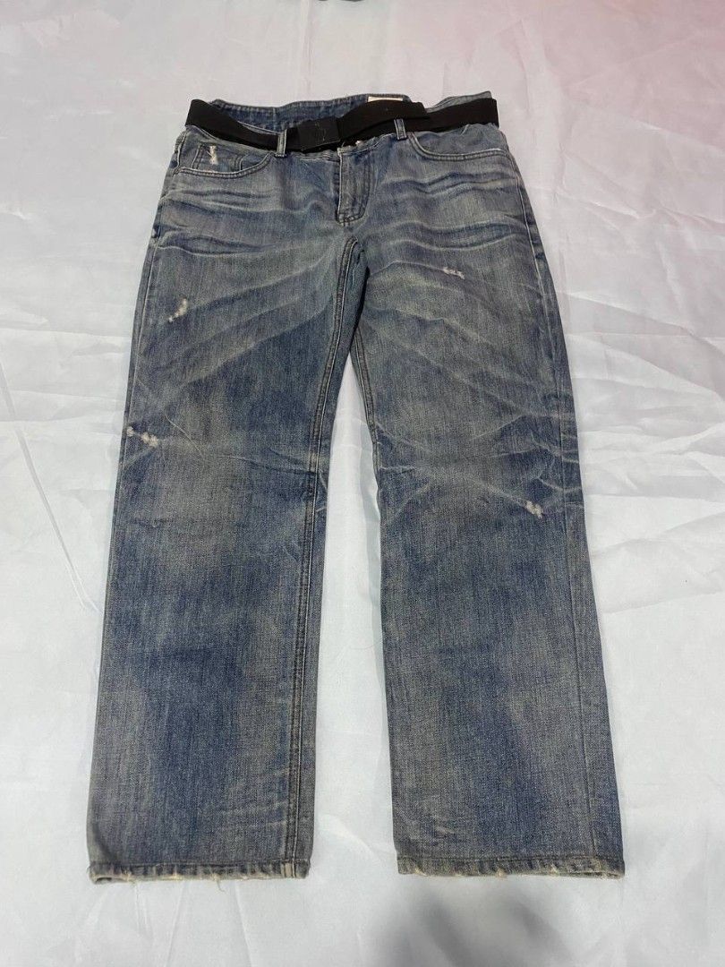 VTG DPSR WHISKERED DENIM JEANS (Category: Jeans) located in Cagayan de Oro. Submitted by swagdealer (Listing ID 1411587382, Image 1). Description: VTG DPSR WHISKERED DENIM JEANS Waist 19 Outseam 40.5 Inseam 30 Thigh 13 Hem 8 Front rise 10 1000 pesos make offer for fast transaction 📩.