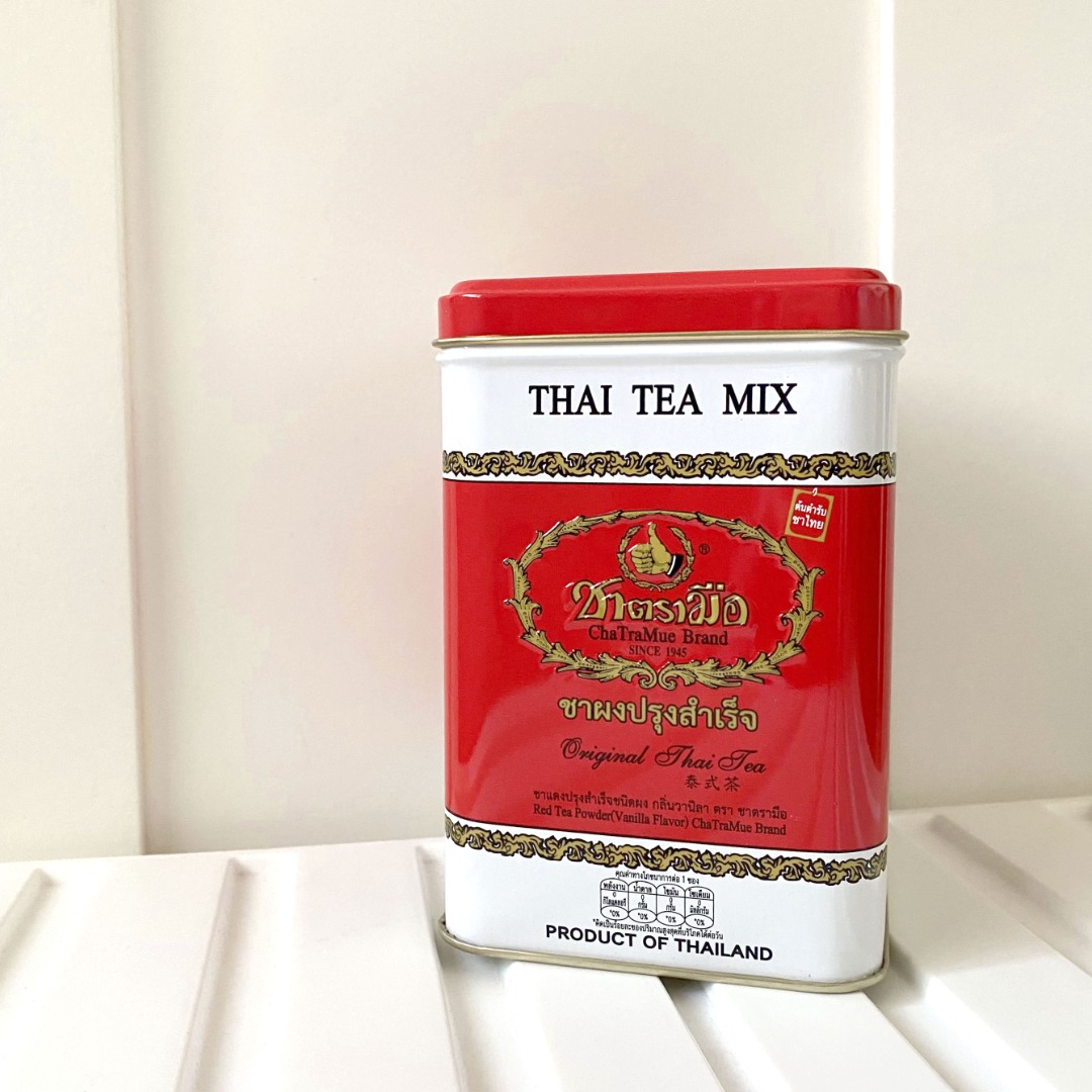 {收納盒} THAI TEA MIX 泰式茶葉 鐵盒 空盒, 家具及居家用品, 居家改善及收納用品, 收納箱及袋在旋轉拍賣