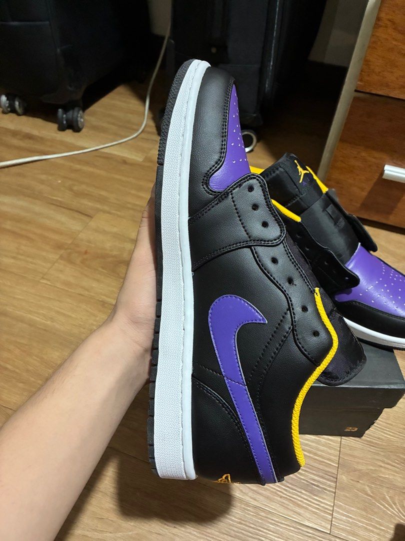 Air Jordan 1 Low Lakers (Category: Sneakers) located in Manila. Submitted by usernamet3ken (Listing ID 1411704518, Image 2). Description: Unused, Stock X tag Can negotiate if sure buyer Pm for more details Meet up anywhere near Marcos highway. Can also deliver but buyer will shoulder cost..