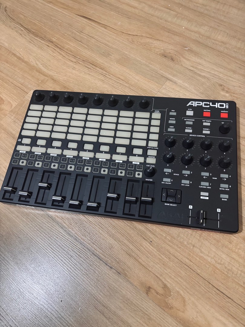 Akai APC40 MKII (Mk2) Pad Controller, Hobbies & Toys, Music & Media ...