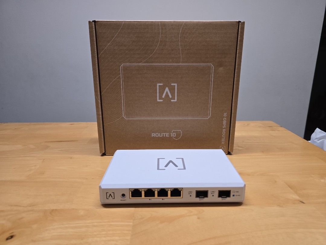Alta Labs Route 10 Router, Computers & Tech, Parts & Accessories ...