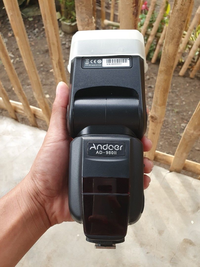 Andoer AD-980II Flash (Category: Flashes) located in Sindangan. Submitted by jebsoriano (Listing ID 1411738621, Image 2). Description: - Andoer AD-980II Flash - Adjustable flash head - Clear LCD screen - Zoom function - Includes diffuser and protective case - Black color - In good working condition working TTL function for CANON and NIKON. for other brands, working for Manual only. minsang lang nagagamit, good as new..