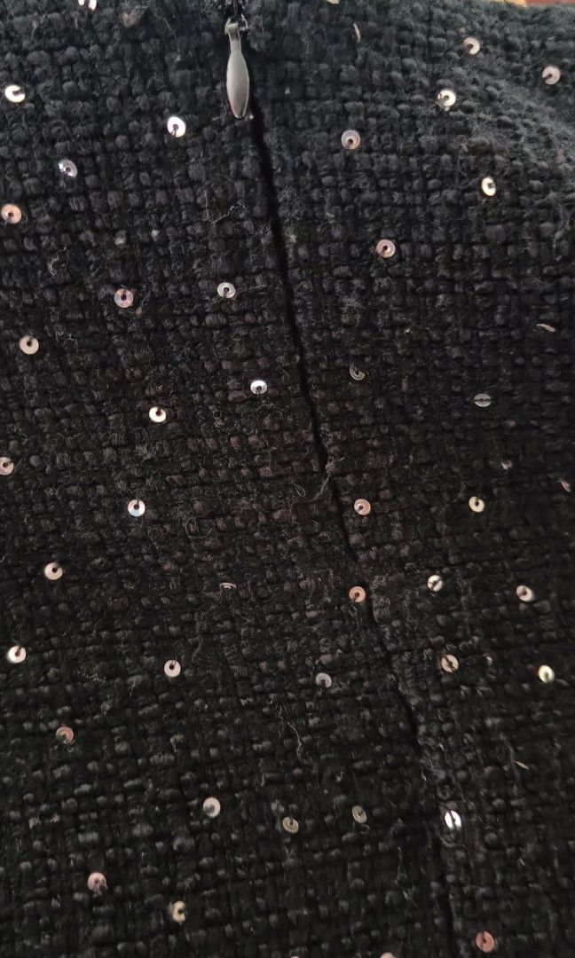 Anya Taylor - Black Wrap Skirt (Category: Skirts) located in Manila. Submitted by keith_ul (Listing ID 1411663101, Image 3). Description: - Drexing Korea black top - Features small embellishments - Square neckline - Textured fabric - Brand new.