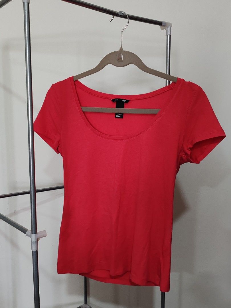Assorted Basic Tee (Category: Shirts) located in Kuala Lumpur. Submitted by notcez (Listing ID 1411636071, Image 2). Description: Coral pink H&M: EUR M/ US M Purple Giordano: XL (but fits M better) Blue Mango: EUR L/ US M White Unbranded: M (fits L also) Brown Unbranded: M RM5 per pcs All for RM15.
