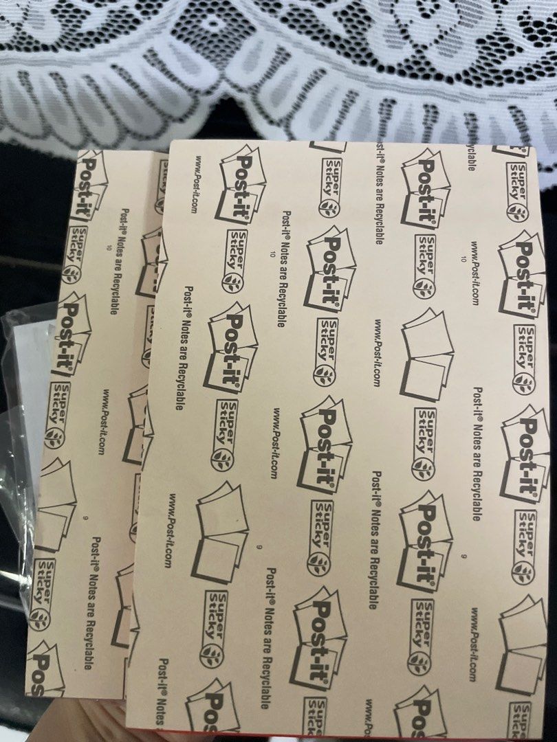 Assorted Post-it Notes (Category: Stationery & School Supplies) located in Singapore. Submitted by pyrrhicv (Listing ID 1411734674, Image 3). Description: Take all for $2. Post it brand ones are the “super sticky” version (see pic2)..