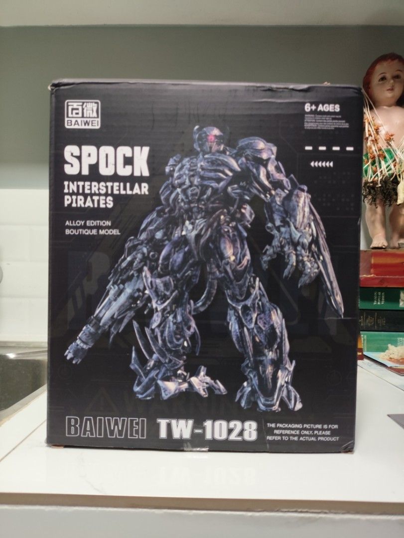 Baiwei TW-1028 Spock Interstellar Pirates Alloy Edition (Category: Figurines & Statues) located in Manila. Submitted by purecat-d482 (Listing ID 1411718410, Image 3). Description: K.O studio series shockwave from transformers:dark of the moon. - Baiwei TW-1028 Spock Interstellar Pirates Alloy Edition - Detailed design with purple and gray color scheme - Includes accessories: large cannon and blade - Box included Back in box never transform almost