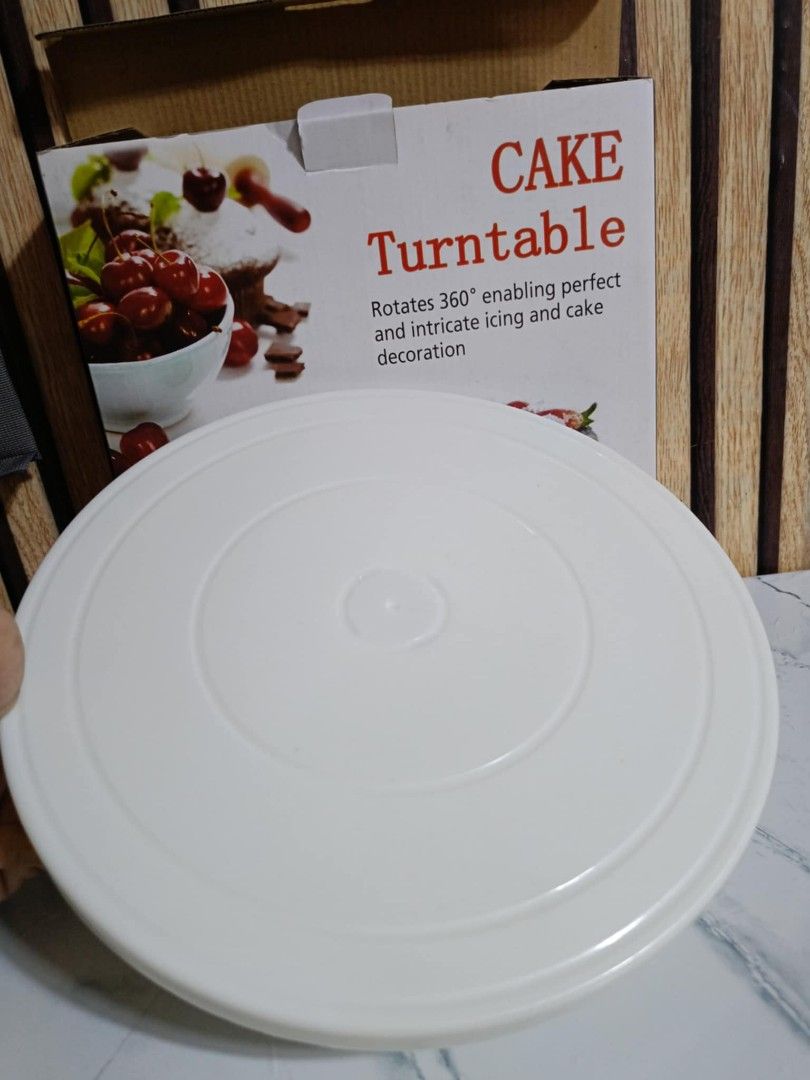 cake stand 28cm (Category: Bakeware) located in Manila. Submitted by yzcartph (Listing ID 1411779059, Image 1). Description: .