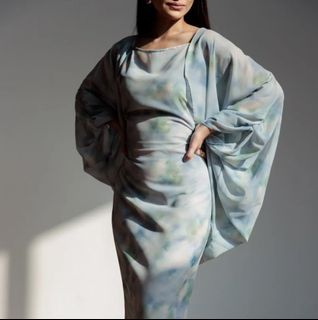 (Category: ) located in . Submitted by cheapcloset_ (Listing ID 1411680833, Image 1). Description: .