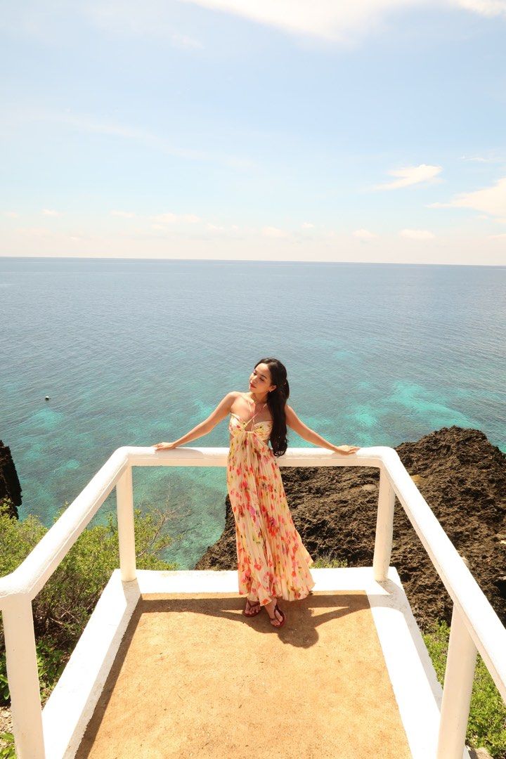 Floral Maxi Dress (Category: Dresses) located in Imus. Submitted by _shalinvm (Listing ID 1411633462, Image 1). Description: Can fit up to XS-M Worn once .