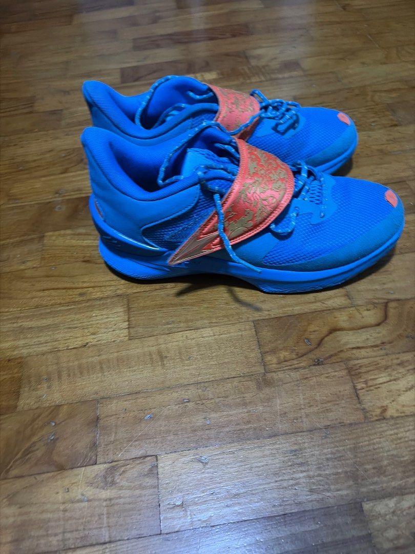 fox 1 (Category: Sneakers) located in Singapore. Submitted by user37291947 (Listing ID 1411748721, Image 1). Description: wts used 3-5 times pm if interested .