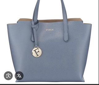(Category: ) located in . Submitted by preloved_y (Listing ID 1406711600, Image 1). Description: .