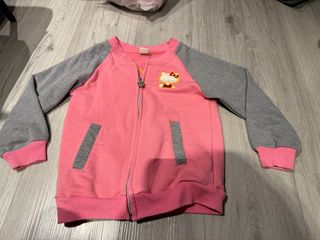 (Category: ) located in . Submitted by preloved_loots (Listing ID 1411752154, Image 1). Description: .