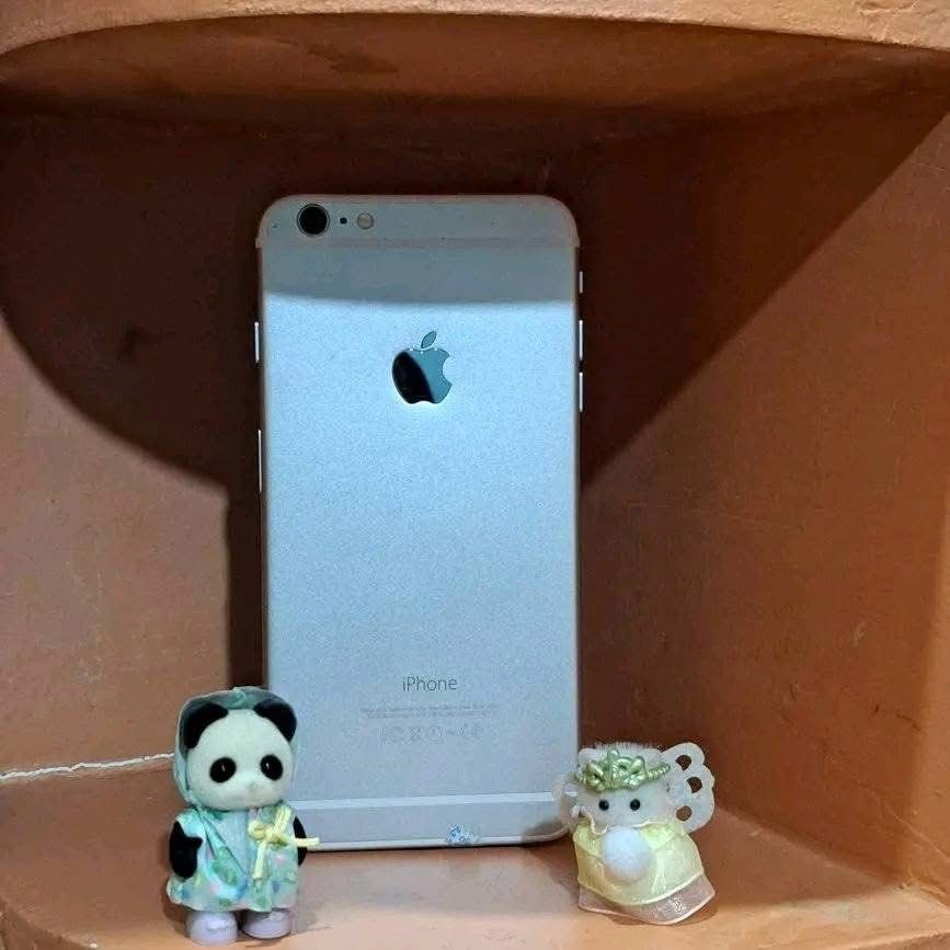 iphone 6 plus (+) gray 64GB (Category: iPhone 6 Series) located in Cavite. Submitted by veizuha (Listing ID 1411748177, Image 1). Description: wts wtt lfb iphone 6 plus space gray 64gb ℹ️ - can do set with crybb installment 🆗️ 25% nrdp issue ⛔️ battery boosted ҉ P 2,900 (ip) P 3,700 set can tingi cry baby ( P850 ) ★ small crack on last pic t. ip 6 plus skz enhypen enha hirono txt twice bts kubo sonny angel.