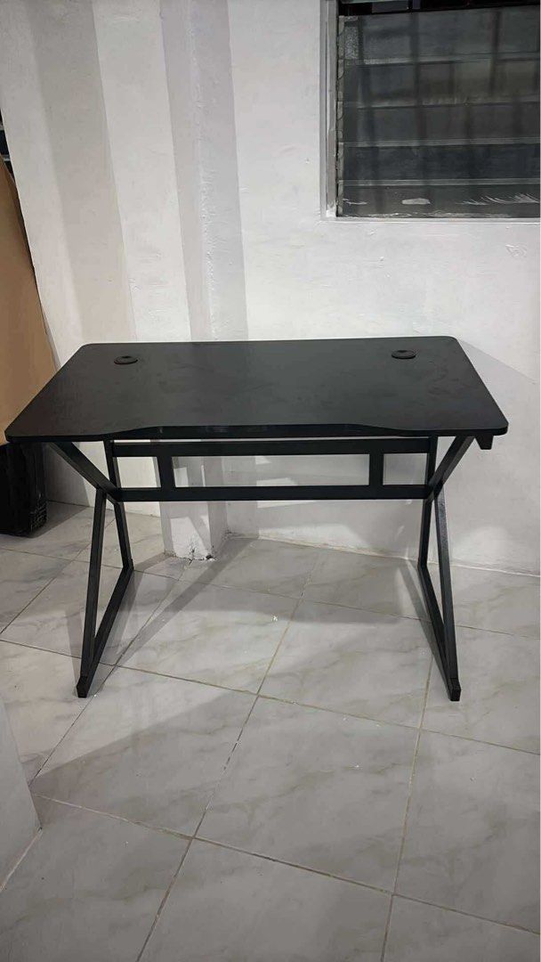 Jhu Gaming table black and white available (Category: Tables & Sets) located in Manila. Submitted by dolorchris69891 (Listing ID 1411623731, Image 3). Description: Heavy Duty Gaming Tables Sizes: LxWxH ▫️100x60x75cm - 2,650🏷️ ▫️120x60x75cm - 2,850🏷️ ▫️140x60x75cm - 2,950🏷️ Available Color: Black Only‼️ .