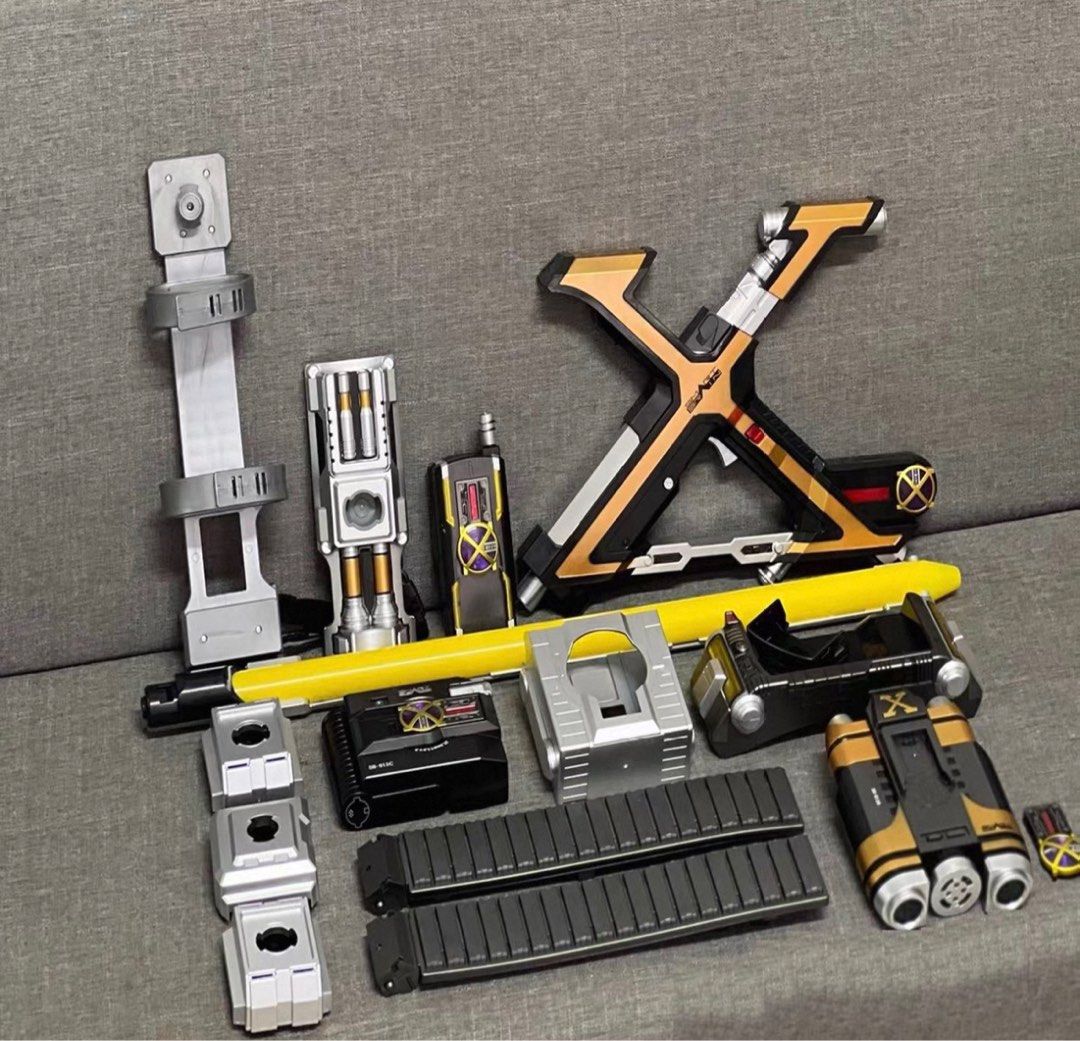 (READ DESC) KO CSM Kamen Rider Kaixa, faiz belt (Category: Interactive Toys) located in Singapore. Submitted by sneakyblooded (Listing ID 1411763331, Image 2). Description: Kaxia plastic belt - $50, alloy belt - $65 Kaxia plastic belt with gears - $145 Faiz plastic belt - $50, alloy belt - $65 Faiz plastic belt with gears - $145 *NO NEGOTIATING* Payment No deposit needed, paynow only Note that there is NO warranty unfortunately as I am not the pr
