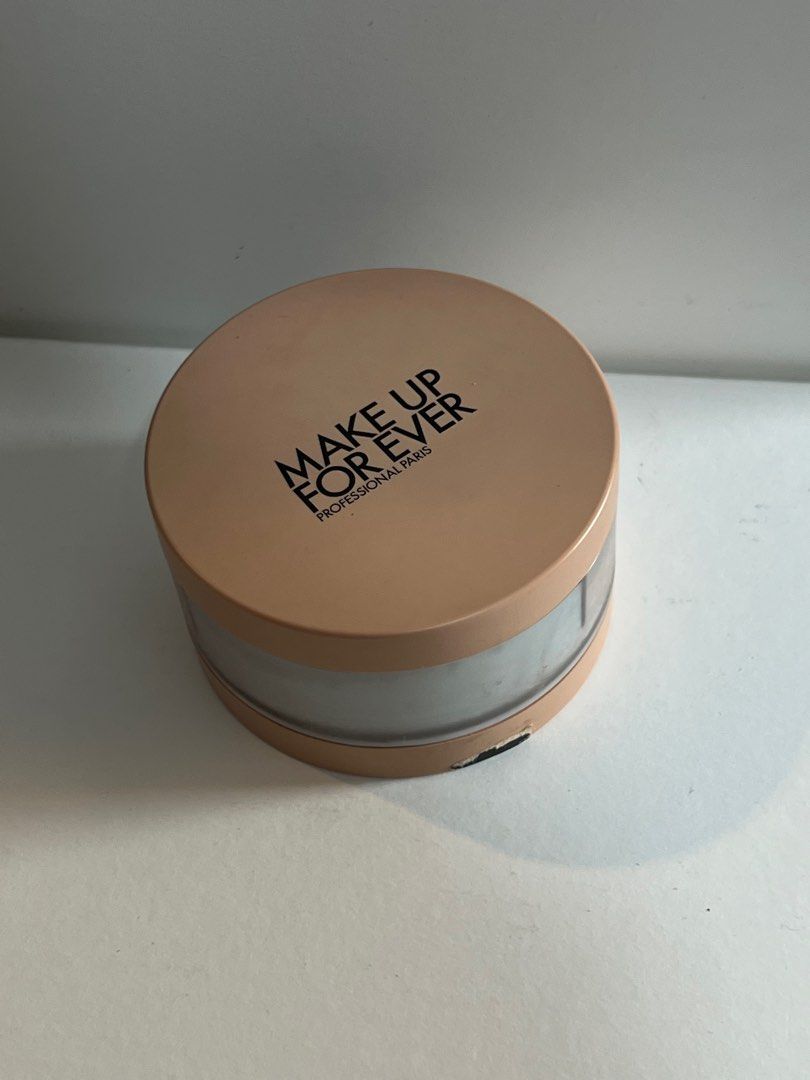 Make Up For Ever HD Skin & Light Loose Powder (Category: Makeup) located in Manila. Submitted by randomcollectives (Listing ID 1411767921, Image 2). Description: Used only a few times. Around 80% full -twist off lid to dispense product Shade: MEDIUM 2.0 Original price is ₱2,290 online/ in-store MOP: GCASH, BDO, BPI Delivery via Grab / Lalamove ONLY (to be shouldered by customer) NO MEETUPS. NO LOW BALLERS..