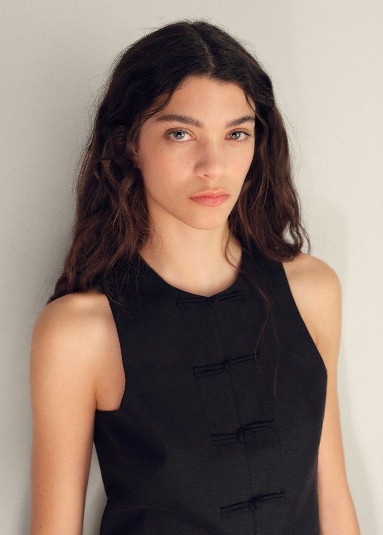Mango Linen-Blend Suit Waistcoat (Black) (Category: Sleeveless) located in Quezon City. Submitted by treasurededit (Listing ID 1411635788, Image 2). Description: Bought for 2,995 Used once Fits true to size.