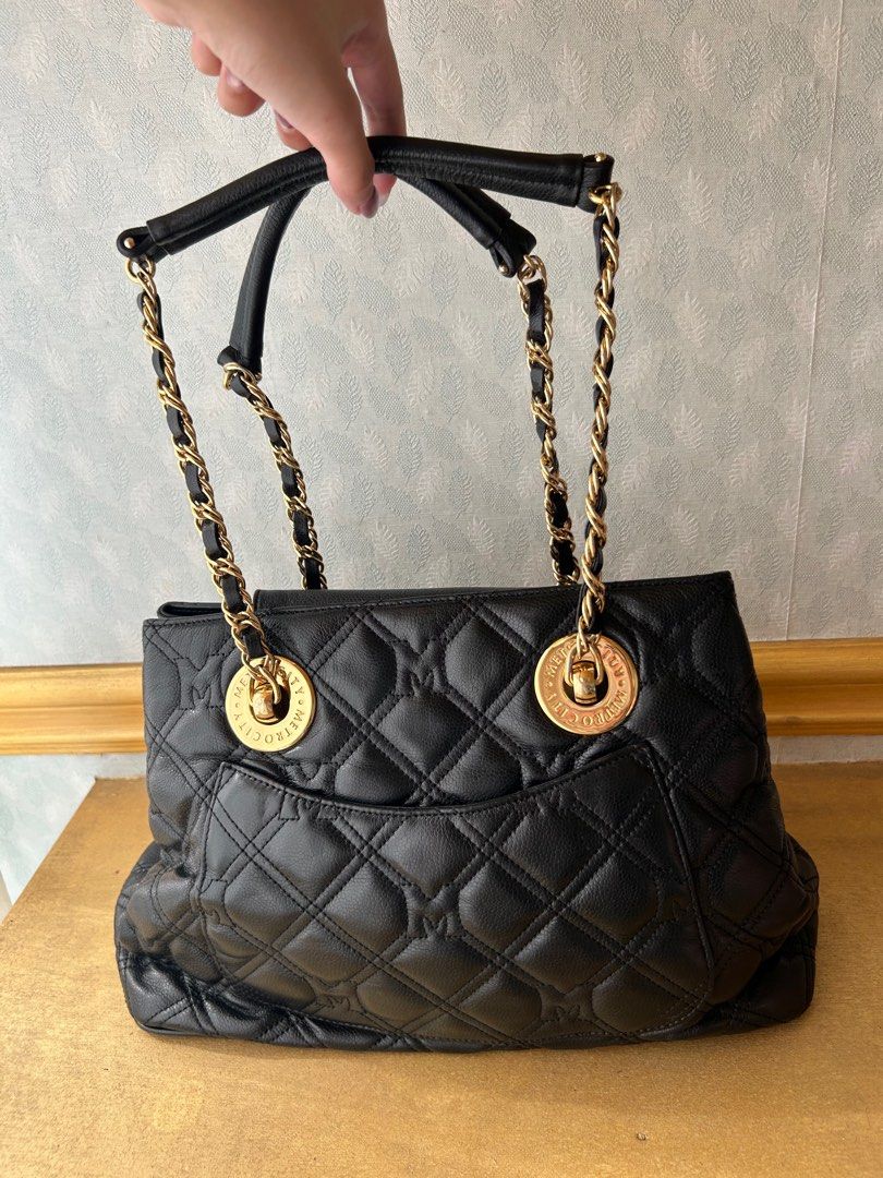 Metrocity Leather Quilted Shoulder Bag (Category: Shoulder Bags) located in Paranaque City. Submitted by littlebitsofj9 (Listing ID 1411750353, Image 1). Description: Condition: New Color: Black.