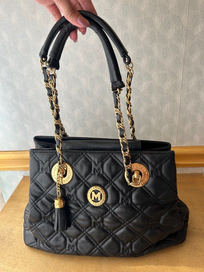 Metrocity Leather Quilted Shoulder Bag (Category: Shoulder Bags) located in Paranaque City. Submitted by littlebitsofj9 (Listing ID 1411750353, Image 2). Description: Condition: New Color: Black.