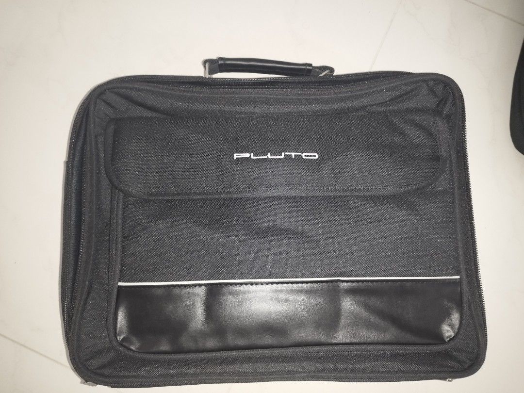 Pluto Bag (Category: Backpacks) located in Singapore. Submitted by zwgam (Listing ID 1411655897, Image 2). Description: state your offer.