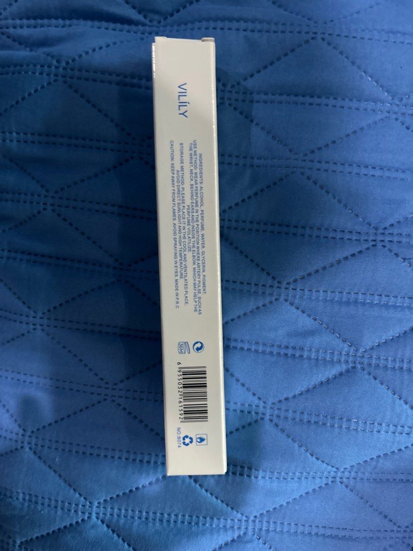 Polo Blue Eau de Toilette 125ml (Category: Fragrance & Deodorants) located in Makati City. Submitted by maxturbator (Listing ID 1411695522, Image 2). Description: - Polo Blue Eau de Toilette - 38 ml bottle - Authentic product - Eau de Toilette spray - Comes in original white box with Polo Blue logo.