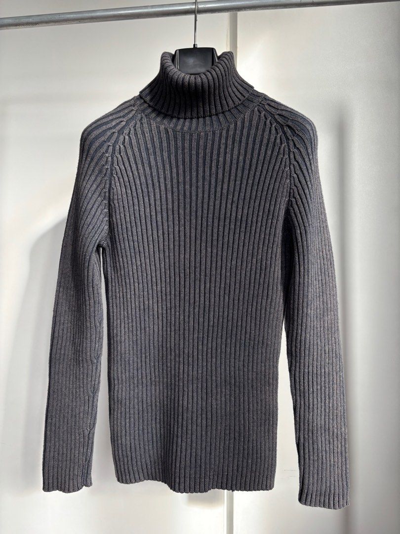 Polo RL Jeans Ribbed Wool Turtleneck Sweater (Category: Coats, Jackets and Outerwear) located in Paranaque City. Submitted by grailonious (Listing ID 1411645578, Image 2). Description: - Polo Jeans Company Ribbed Turtleneck Sweater - Color: Dark Grey - Size: Small - Material: 70% Cotton, 30% Wool - Measurements (approx.): - Chest: 42cm (stretches up to 60cm, ribbed knit) - Shoulder to Hem: 70cm.