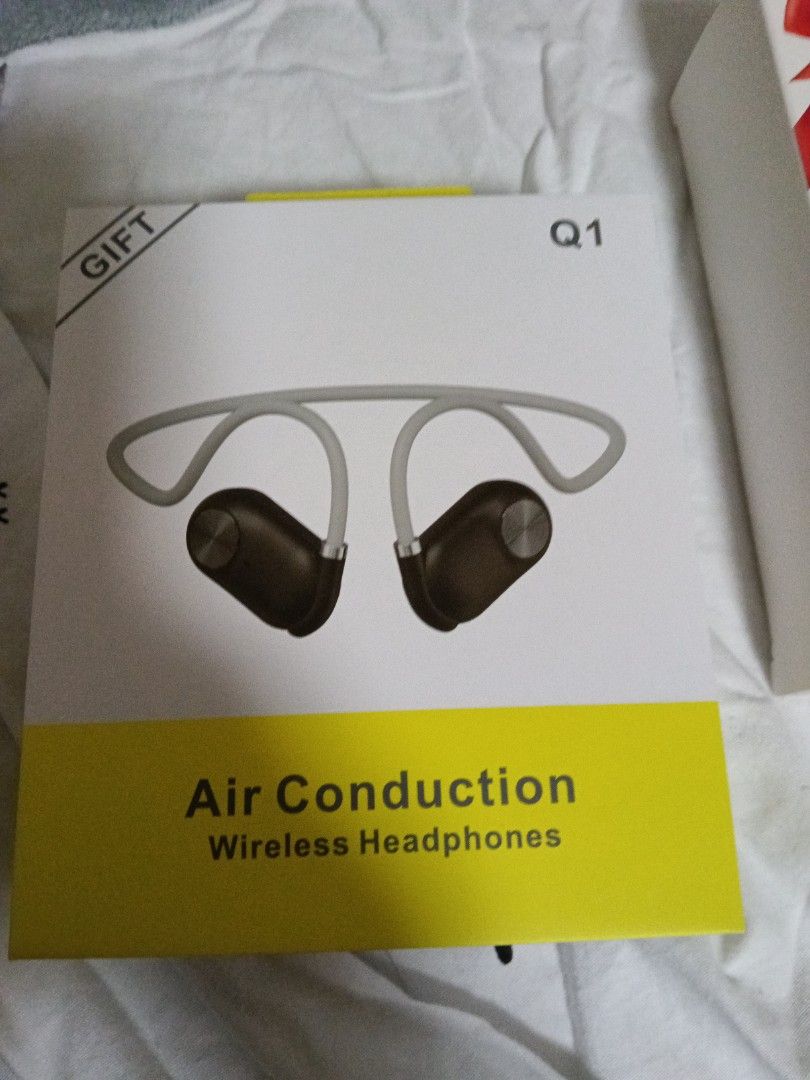 Q1 Air Conduction Wireless Headphones - Brand New