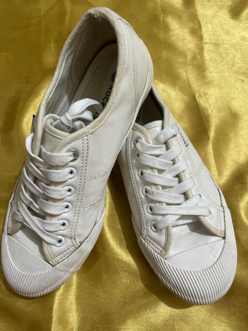 Rockfish White Sneakers Size 6/39 (Category: Sneakers) located in Manila. Submitted by klebpreloved (Listing ID 1411747378, Image 1). Description: - White Rockfish sneakers - Size: 6/39 - Lace-up design - Rubber toe cap - Rockfish logo on side and insole - Made in China Pre-loved shoes with minimal signs of usage and little flaws on the shoe itself. Color may vary due to lighting of the camera. It is in great condition and clean, ready to use. Fo