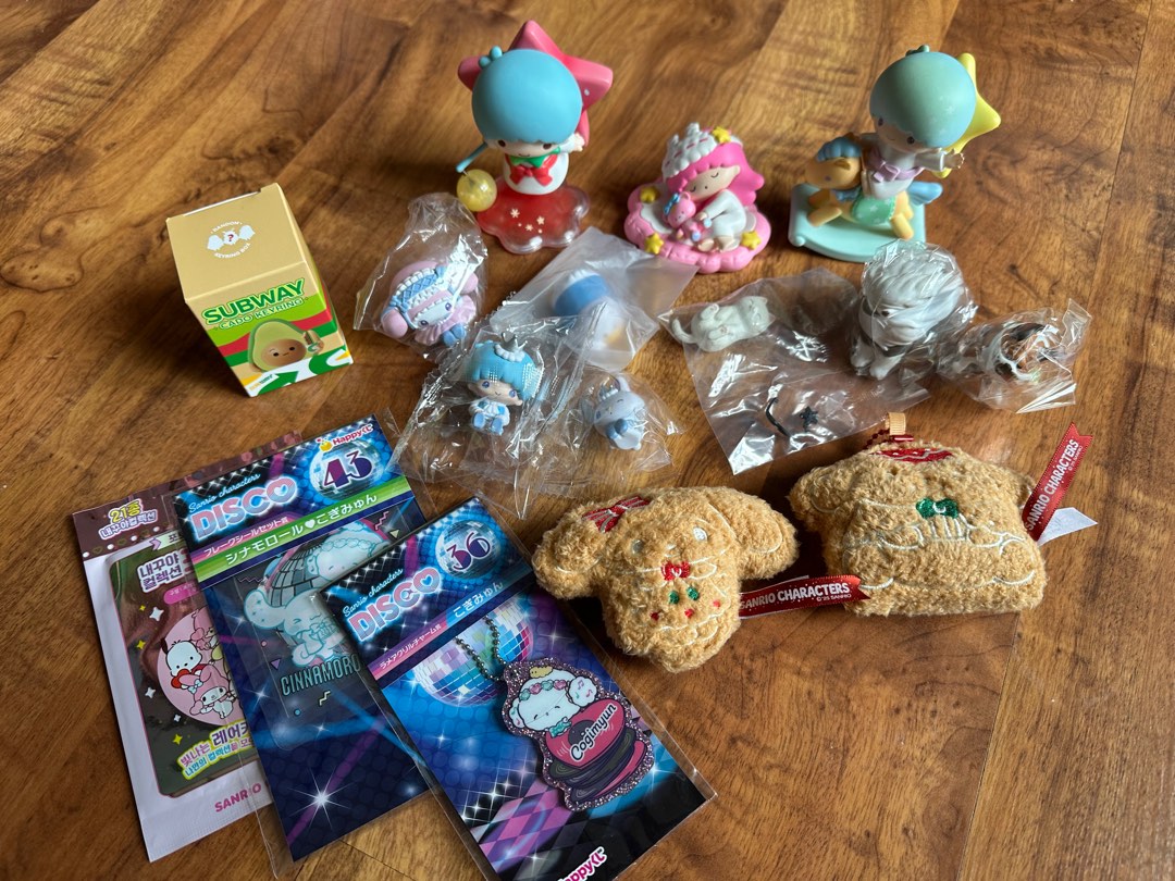 Sanrio Random Merchandise, Hobbies & Toys, Memorabilia & Collectibles ...