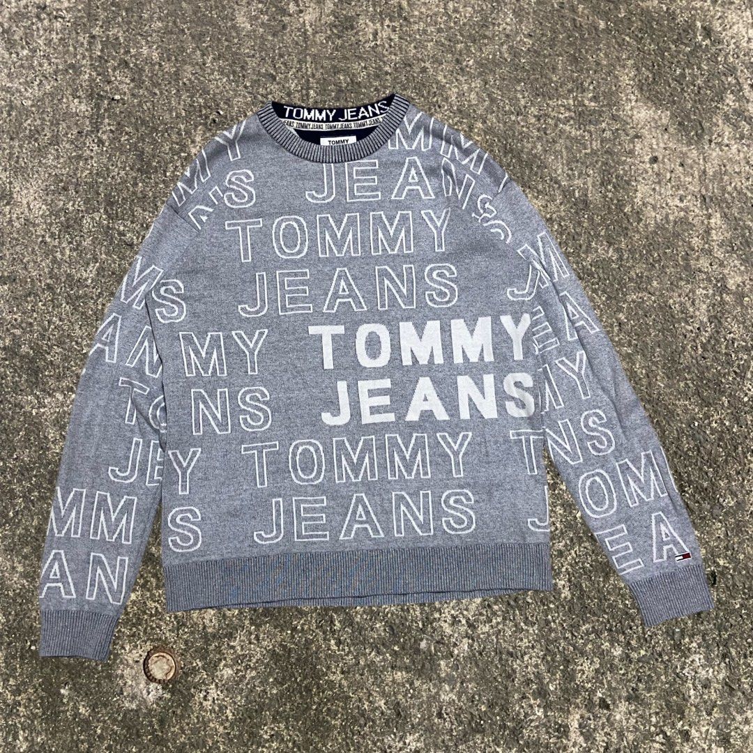 TOMMY HILFIGER AOP KNITTED SWEATER (Category: Tshirts & Polo Shirts ) located in Manila. Submitted by zstudios69 (Listing ID 1411707536, Image 1). Description: READ READ READ READ READ!!!!! DETAILED PHOTOS ARE POSTED L on tag Dimensions: W: 22 L: 28 Issue(s): NONE NEGOTIABLE DM ME YOUR OFFERS DM FOR DETAILED PICTURES Will give a good deal if you purchase another garment from my account A great piece to add to your fly ass wardrobe SHIPPING MUST B